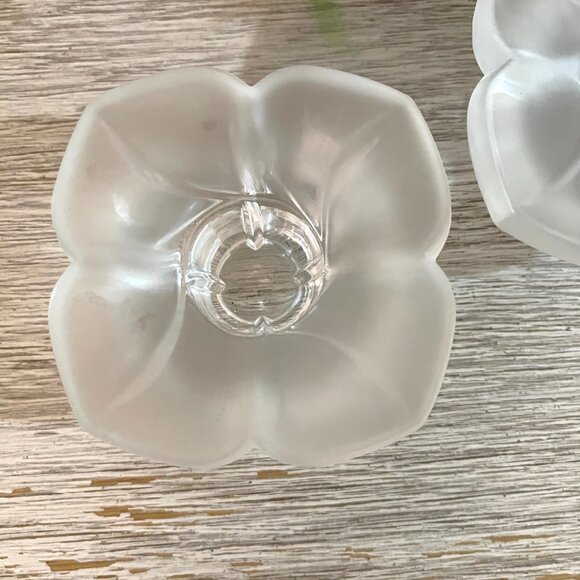 Candle Holders Frosted Clear Flower Crystal Cristal D"Arques J.G. Durand France - Picture 11 of 12